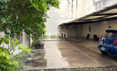 Oficina en Banfield Oeste con cochera