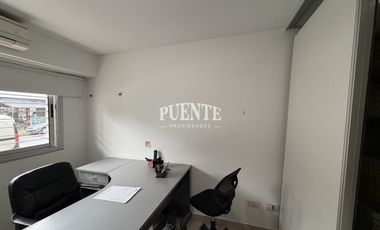 Oficina en Banfield Oeste con cochera