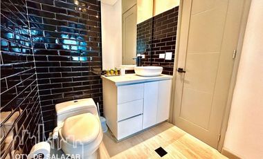 Apartamento totalmente remodelado frente a la bahía