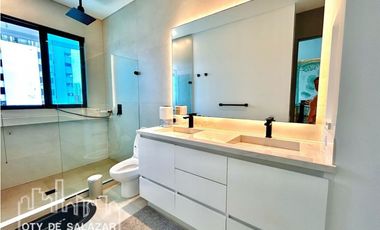 Apartamento totalmente remodelado frente a la bahía