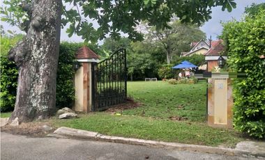 SE VENDE LOTE EN EL CONDOMINIO CAMPESTRE SANTILLANA DE PIEDECUESTA
