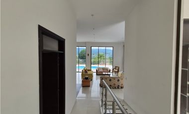 VENTA Exclusiva Casa Campestre con Piscina y Terraza VIP