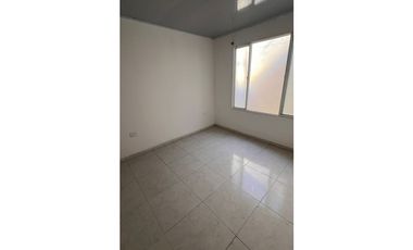 APARTAMENTO TERCER PISO BARRIO PETRU PALMIRA VALLE