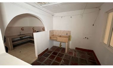 SEGUNDO PISO EN ALQUILER BARRIO PETRUC PALMIRA VALLE