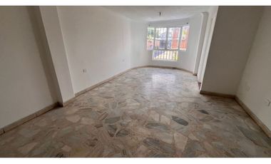 SEGUNDO PISO EN ALQUILER BARRIO PETRUC PALMIRA VALLE