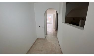 SEGUNDO PISO EN ALQUILER BARRIO PETRUC PALMIRA VALLE