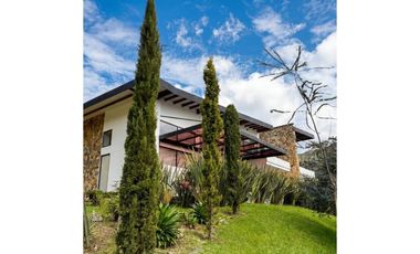 Casa en Arriendo en Envigado