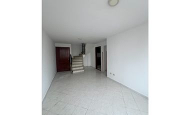 SE ARRIENDA HERMOSO APTO DUPLEX EN ANTONIA SANTOS .