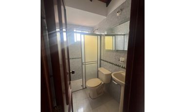 SE ARRIENDA HERMOSO APTO DUPLEX EN ANTONIA SANTOS .