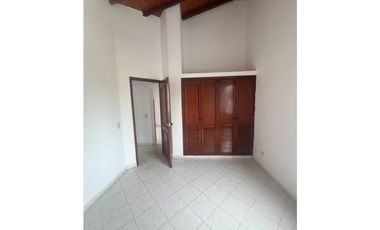 SE ARRIENDA HERMOSO APTO DUPLEX EN ANTONIA SANTOS .