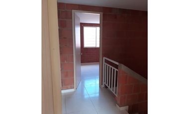 CASA EN ALQUILER EN EXCELENTE SECTOR DE CAÑA REAL EN PALMIRA