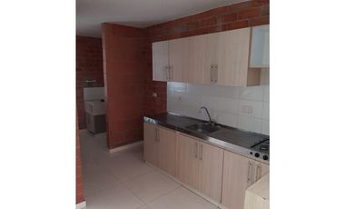 CASA EN ALQUILER EN EXCELENTE SECTOR DE CAÑA REAL EN PALMIRA