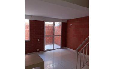CASA EN ALQUILER EN EXCELENTE SECTOR DE CAÑA REAL EN PALMIRA