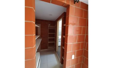 CASA EN ALQUILER EN EXCELENTE SECTOR DE CAÑA REAL EN PALMIRA