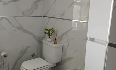Casa en lote de 600m2 todos los servicios.