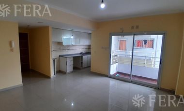 Alquiler Departamento 2 ambientes con doble balcón en Wilde