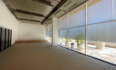 Alquiler Oficina 670 Mts. de alfombra - Blas Parera 51 - Vicente López
