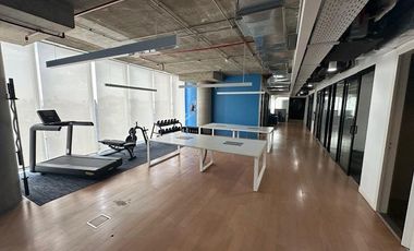 Alquiler Oficina 670 Mts. de alfombra - Blas Parera 51 - Vicente López
