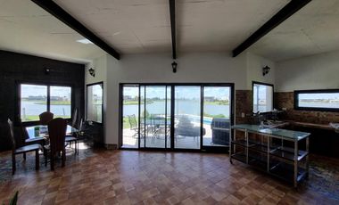 ALQUILER CASA  A LAGUNA EN SAN SEBASTIAN, AREA 9, LOTE AL 100