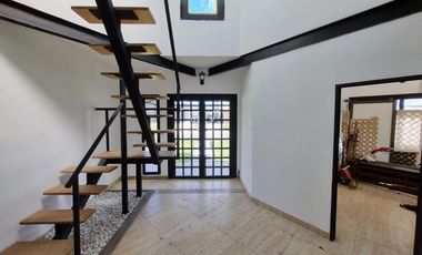 ALQUILER CASA  A LAGUNA EN SAN SEBASTIAN, AREA 9, LOTE AL 100