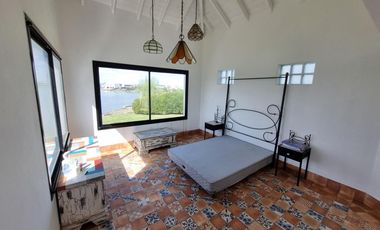 ALQUILER CASA  A LAGUNA EN SAN SEBASTIAN, AREA 9, LOTE AL 100
