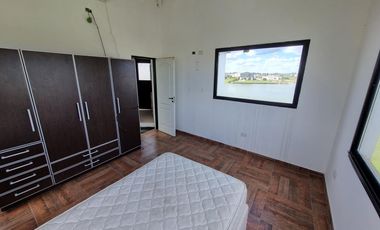 ALQUILER CASA  A LAGUNA EN SAN SEBASTIAN, AREA 9, LOTE AL 100