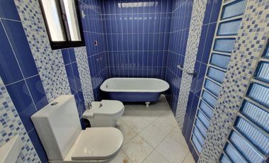 ALQUILER CASA  A LAGUNA EN SAN SEBASTIAN, AREA 9, LOTE AL 100