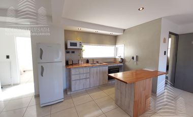 Excelente departamento 3 ambientes lateral, Sarmiento y Newbery!!