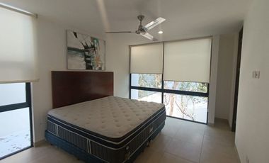 Townhouse en Renta: Zen Home Montebello (A pie de calle)