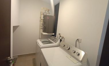 Townhouse en Renta: Zen Home Montebello (A pie de calle)