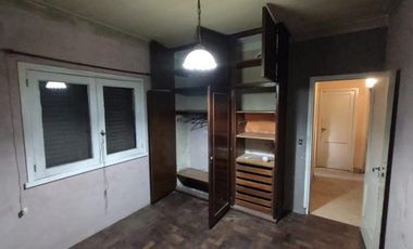 CHALET A RECICLAR A 200 MTS DE LA ESTACION