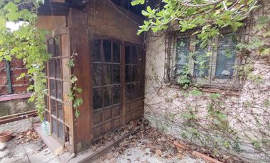 CHALET A RECICLAR A 200 MTS DE LA ESTACION