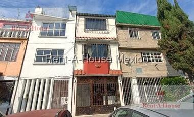 Casa en Venta en Centro de Azcapotzalco, Azcapotzalco JL 26-3125.