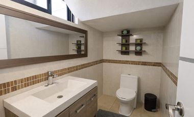 Casa en Venta en Valle del Mar, Puerto Vallarta 4 Recamaras con Rooftop y Jacuzzi Privado