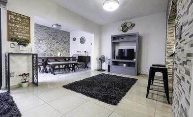 Casa en Venta en Valle del Mar, Puerto Vallarta 4 Recamaras con Rooftop y Jacuzzi Privado