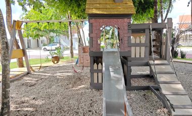 CASA EN RENTA DE 3 REC. SIN MUEBLES CON AMENIDADES EN LA JOYA PLAYA DEL CARMEN