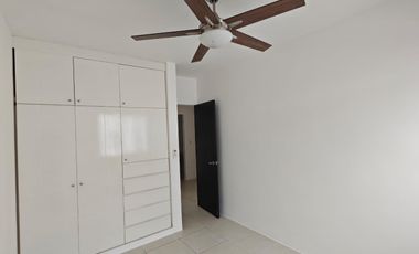 CASA EN RENTA DE 3 REC. SIN MUEBLES CON AMENIDADES EN LA JOYA PLAYA DEL CARMEN