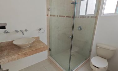 CASA EN RENTA DE 3 REC. SIN MUEBLES CON AMENIDADES EN LA JOYA PLAYA DEL CARMEN