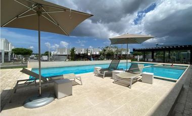 ALQUILER CASA PH VICTORIA BRISAS DEL GOLF AMOBLADA