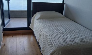 Departamento frente al lago