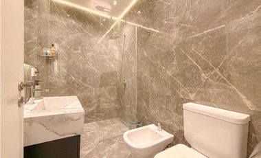EXCELENTE PROPIEDAD EN CASTELAR NORTE!!!!