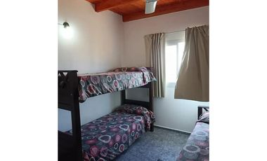 Departamento en Alquiler 2 dorm con cochera y pileta Sta Cruz del Lago