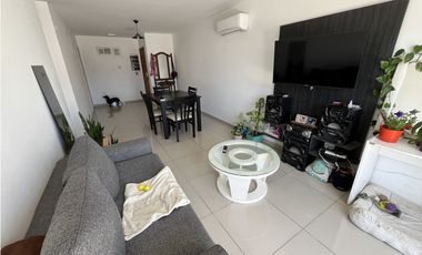 Alquiler anual de depto con patio en edificio Opera