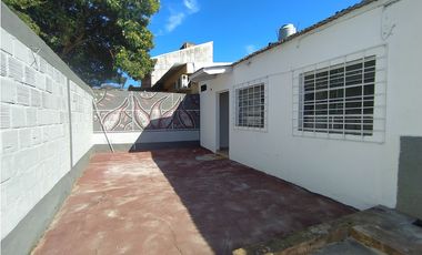 DEPARTAMENTO SOBRE SANTA CATALINA , PEGADO AL CALIFORNIA.