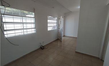DEPARTAMENTO SOBRE SANTA CATALINA , PEGADO AL CALIFORNIA.