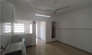 DEPARTAMENTO SOBRE SANTA CATALINA , PEGADO AL CALIFORNIA.