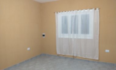 Casa en alquiler en Sarandi