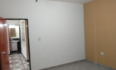 Casa en alquiler en Sarandi
