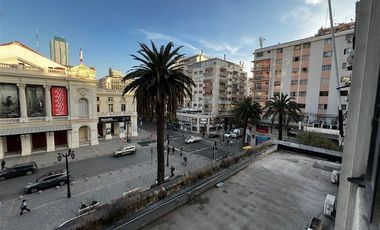 Oficina en Venta en Frente al Teatro Municipal