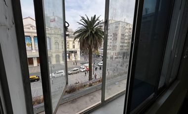 Oficina en Venta en Frente al Teatro Municipal